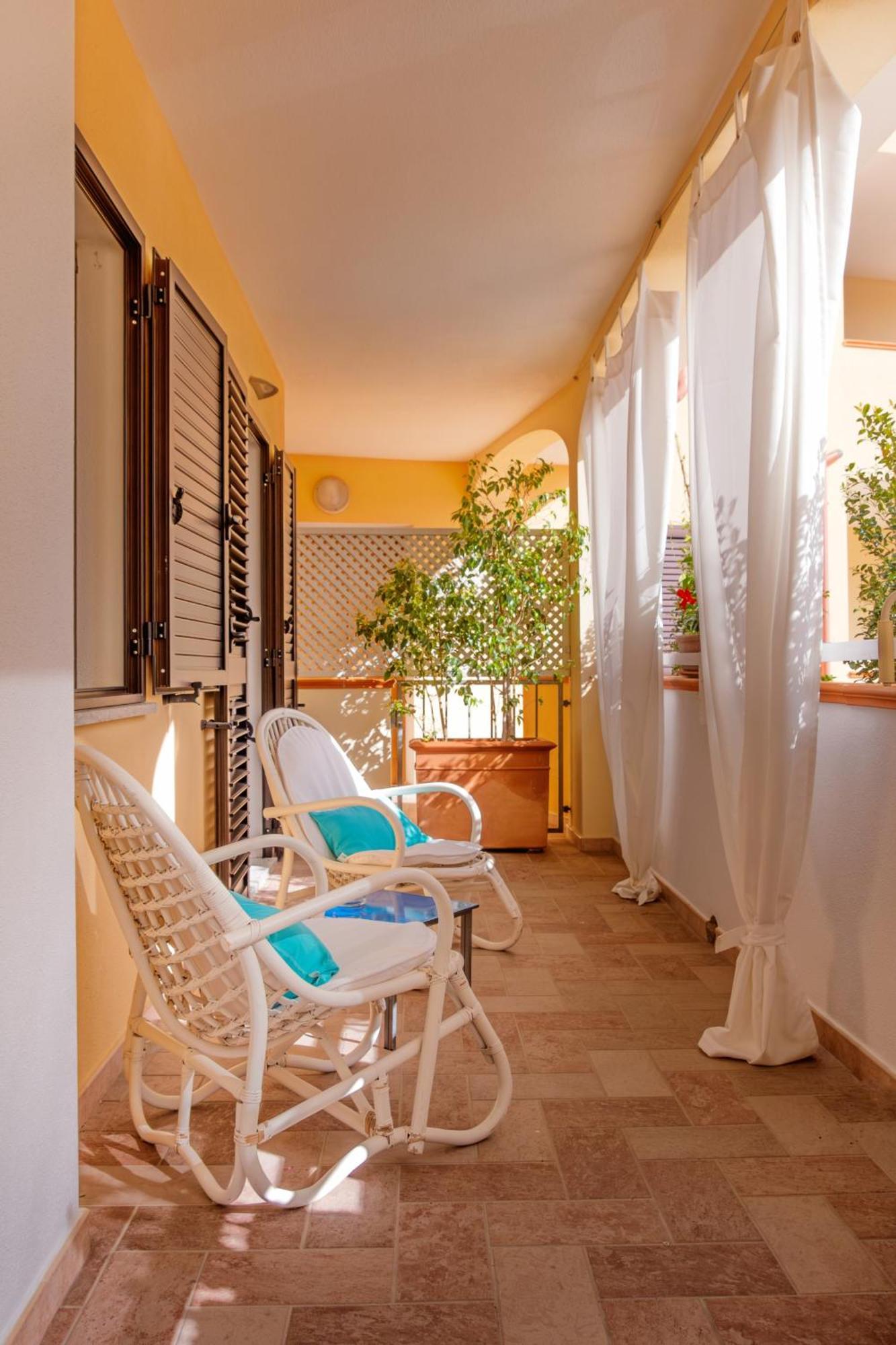 Orosei Home Holidays - I Fiori Luaran gambar